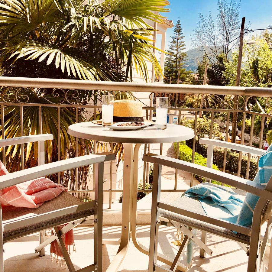 G George Aparthotel 4*
