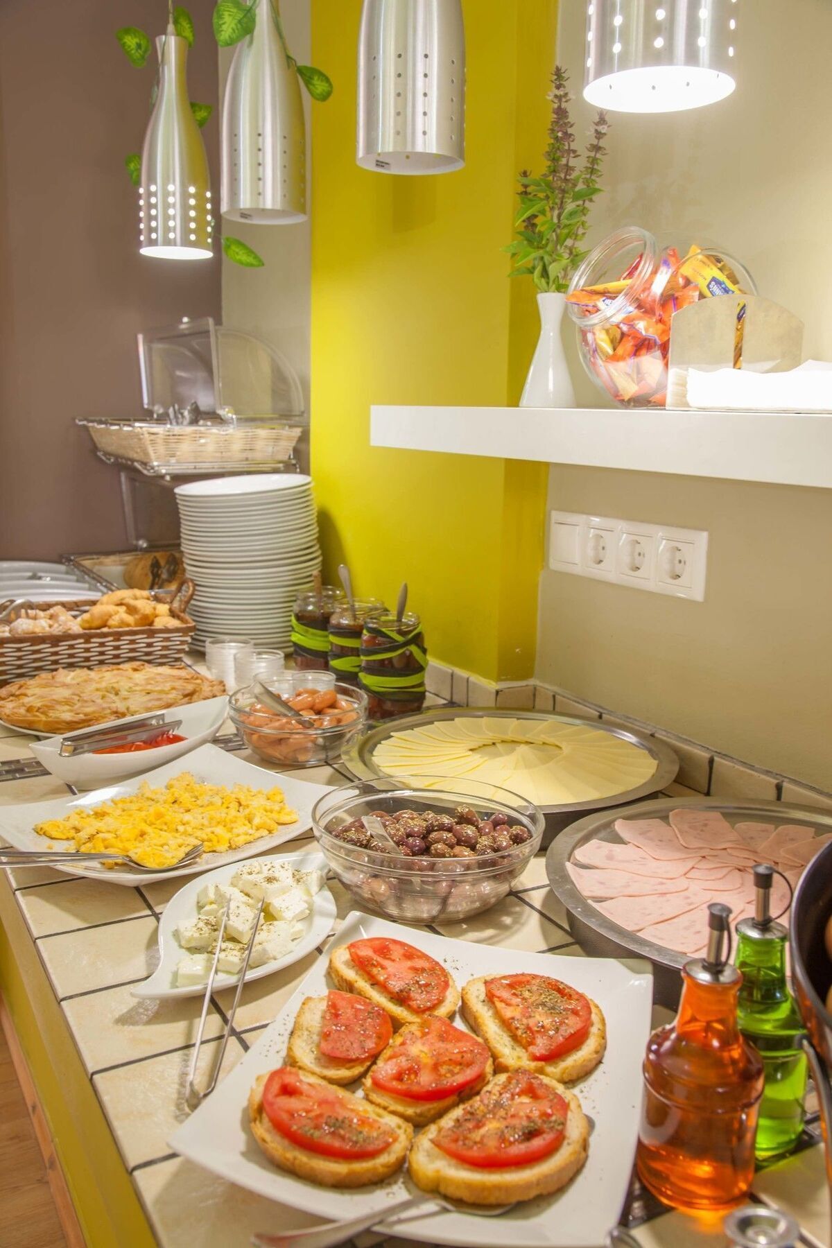 G George Aparthotel 4*